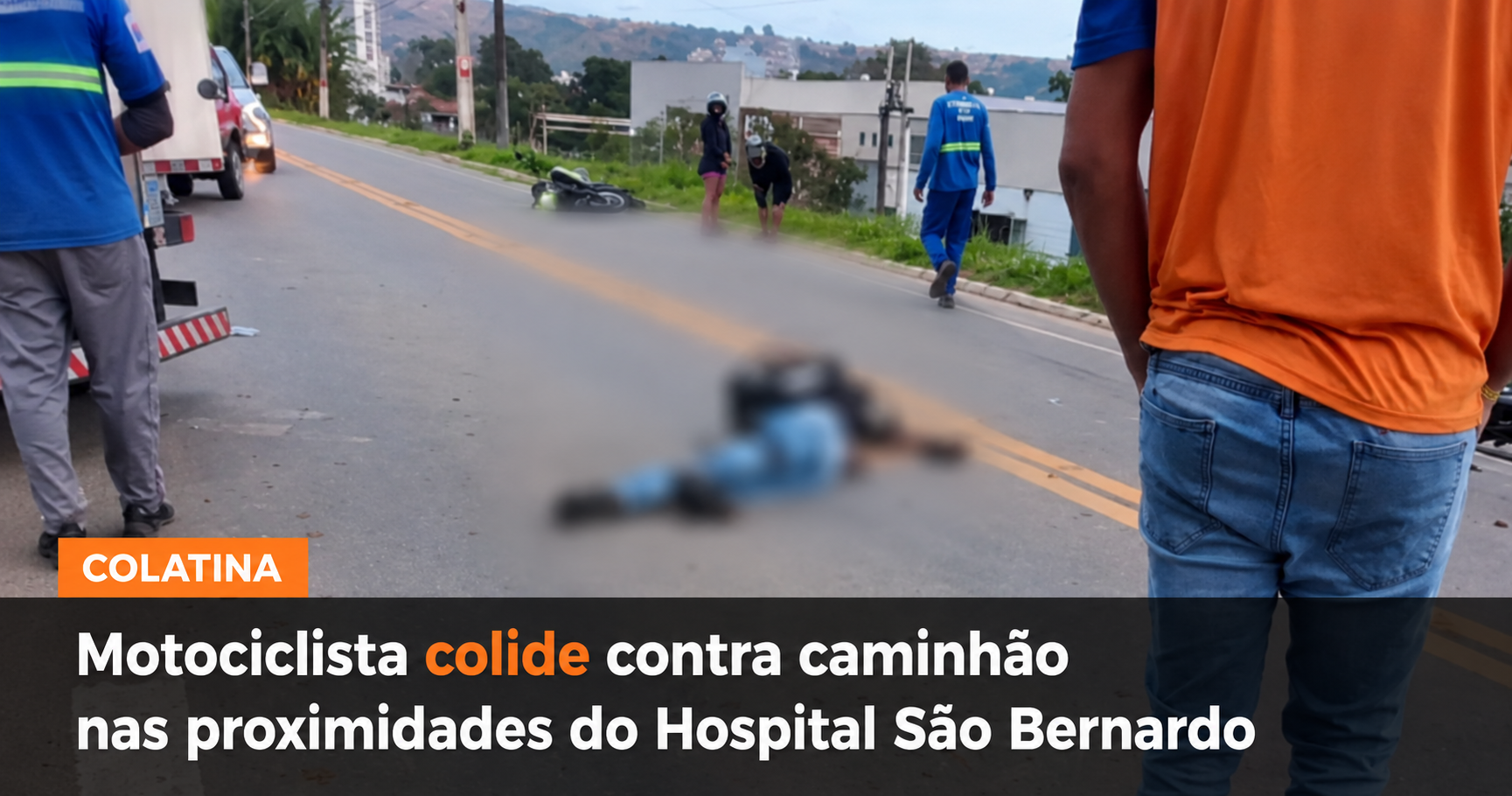 Viatura e movimentação após acidente nas proximidades do Hospital São Bernardo, em Colatina